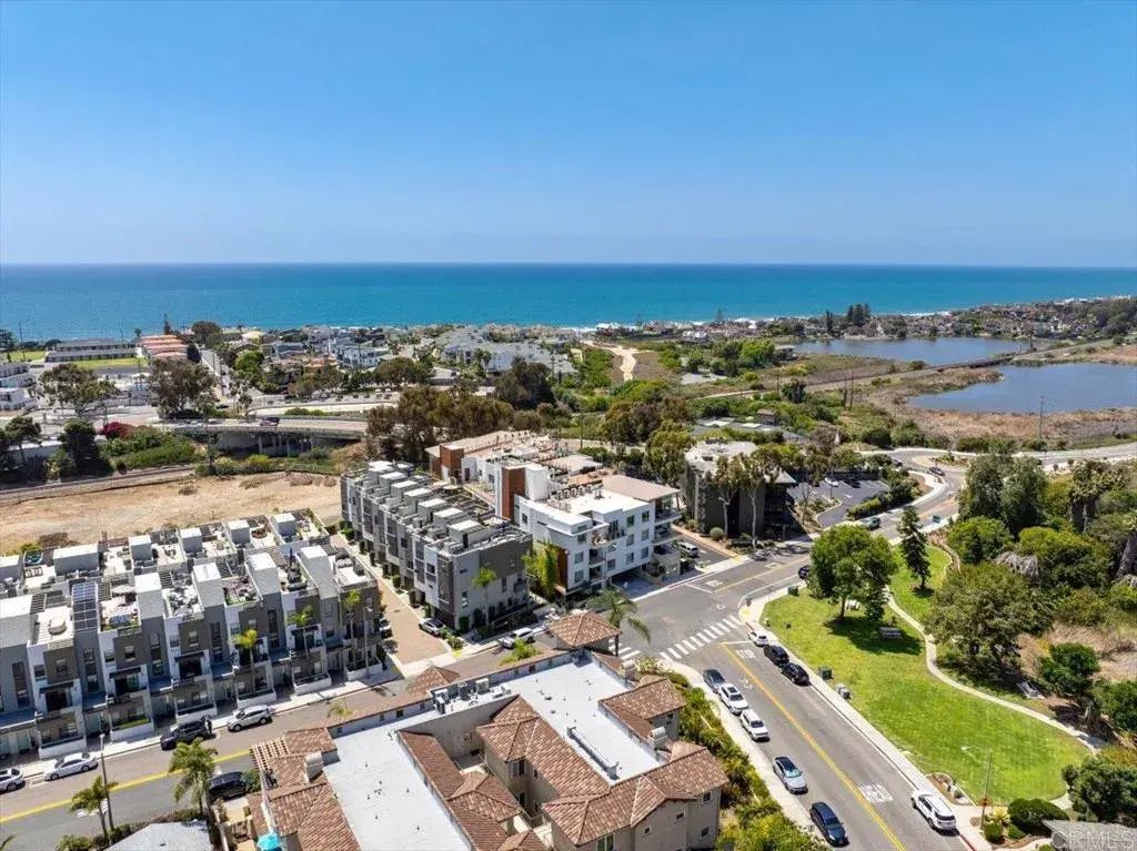 2511 State Street, Carlsbad