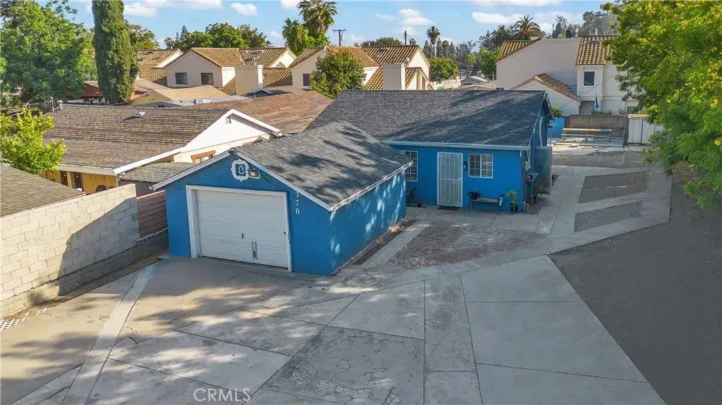 370 W Artesia, Pomona