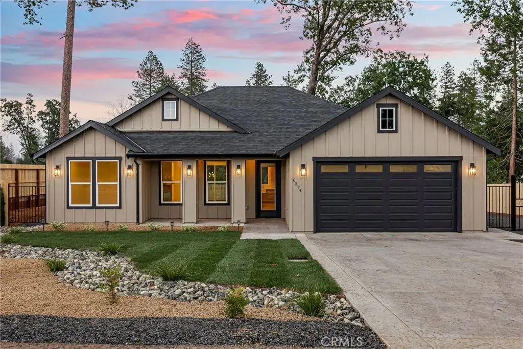 6274 Forest Lane, Paradise