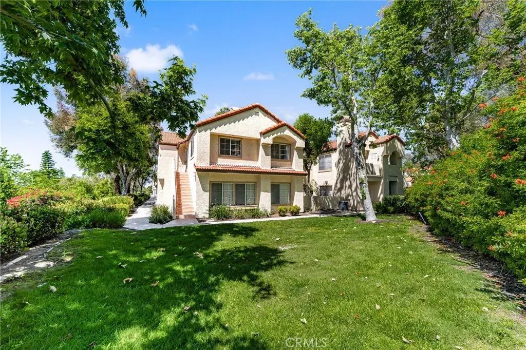 21256 Camelia, Lake Forest