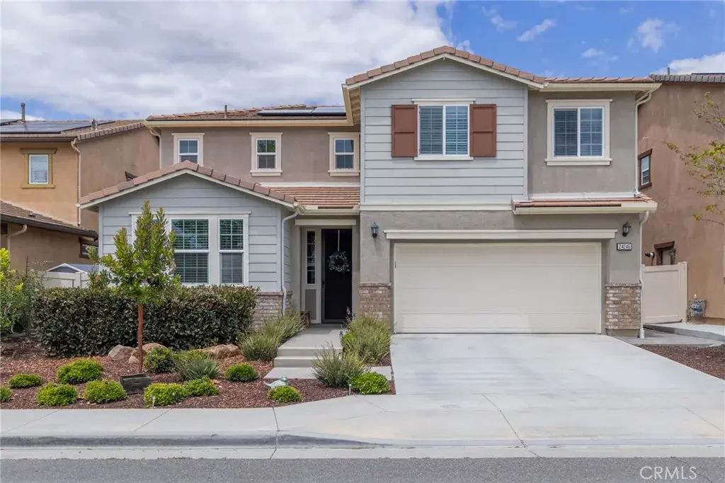 24246 Blackberry, Murrieta