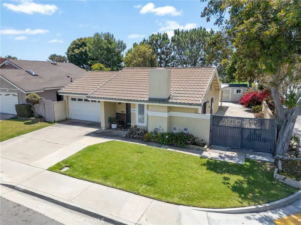 10724 El Rubi, Fountain Valley