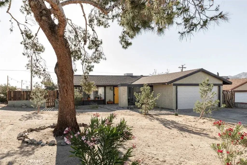 5985 Morongo Road, 29 Palms