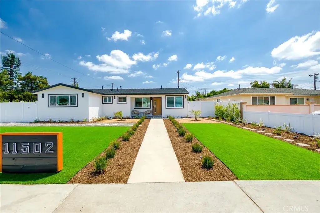 11502 Moen, Anaheim
