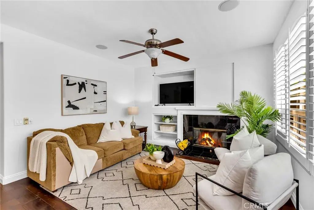 24 Belcanto, Mission Viejo