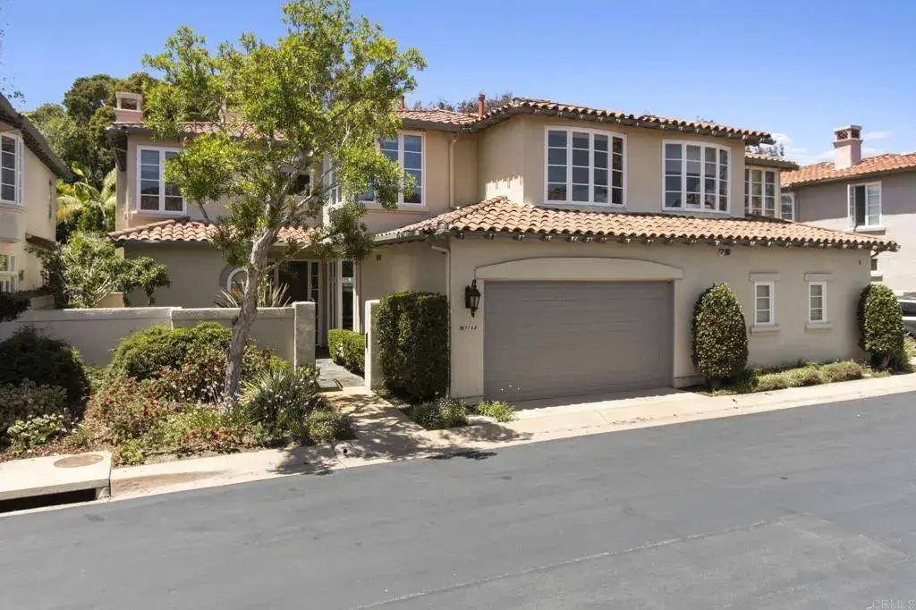 9784 Claiborne Square, La Jolla