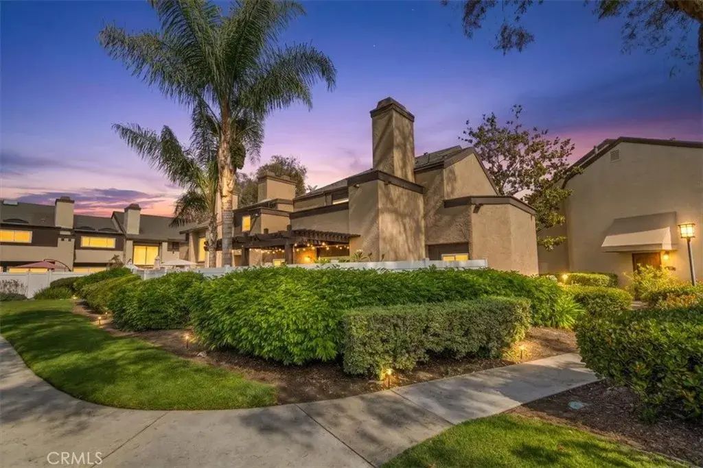 911 Van Ness Court, Costa Mesa