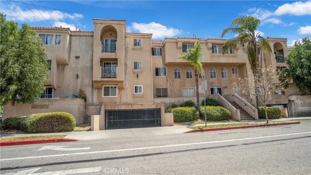 6100 Rugby Ave 313, Huntington Park