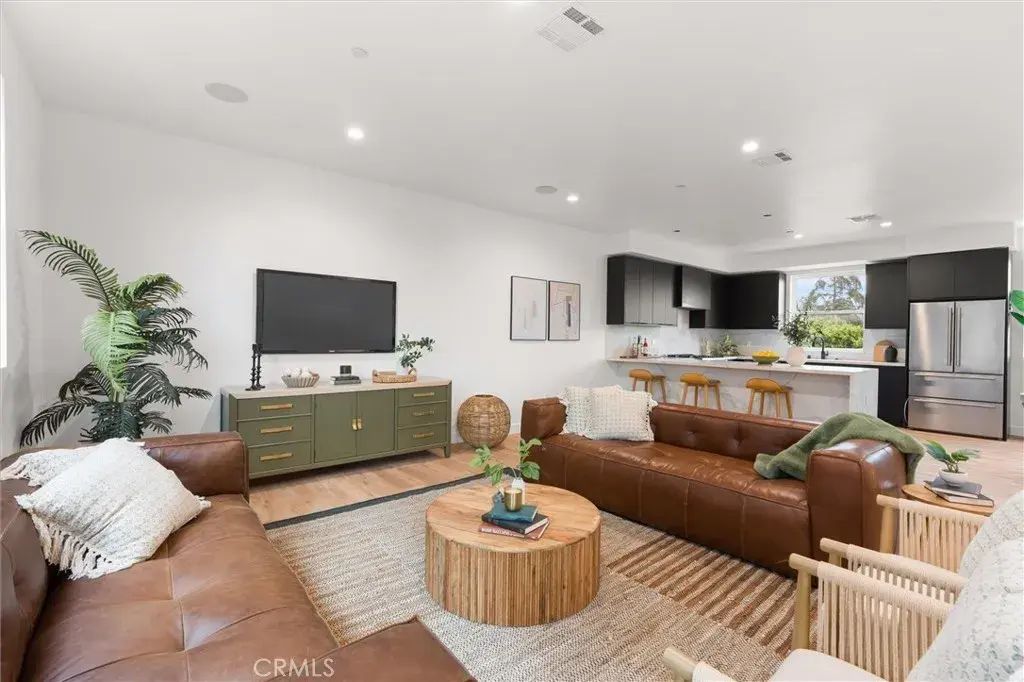 6057 N Tujunga Avenue, North Hollywood