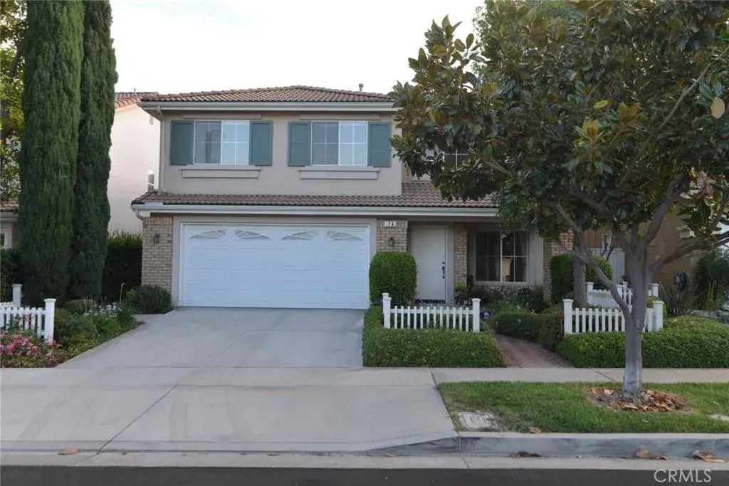 24 Granada, Irvine