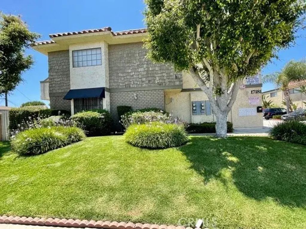 17181 Elm Street 1, Huntington Beach