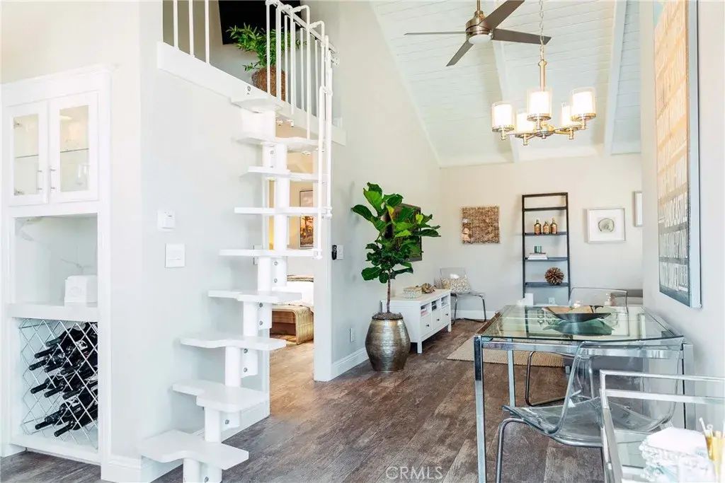 707 Heliotrope Avenue, Corona Del Mar