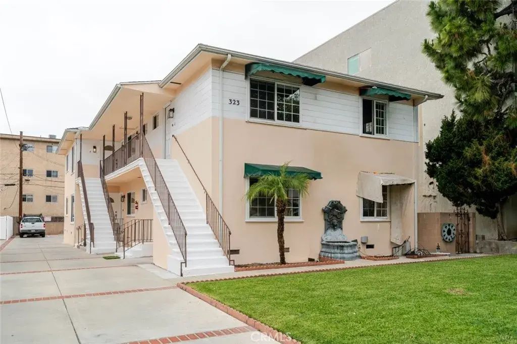 323 N Louise Street A, Glendale