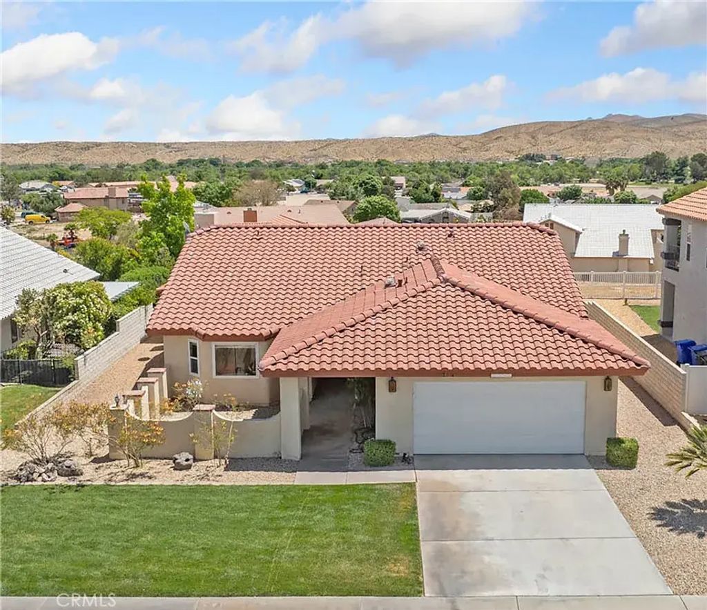27263 Lakeview, Helendale