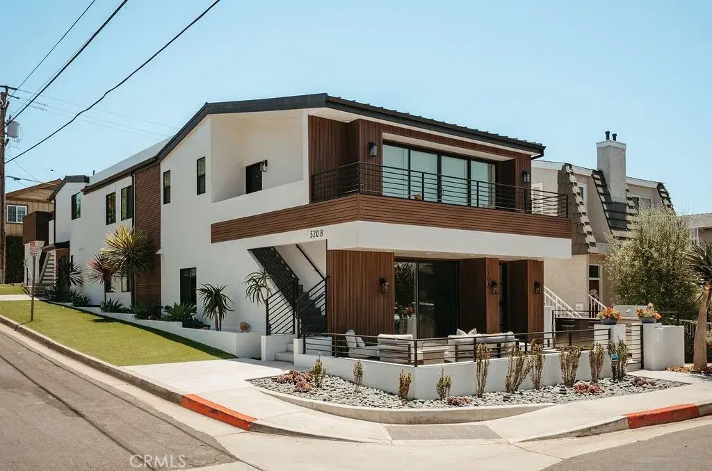 520 Iris, Corona Del Mar