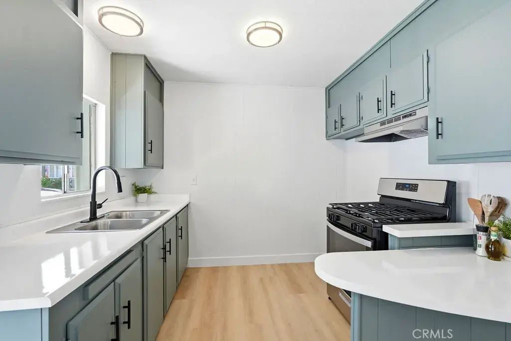 22899 Byron 74, Crestline