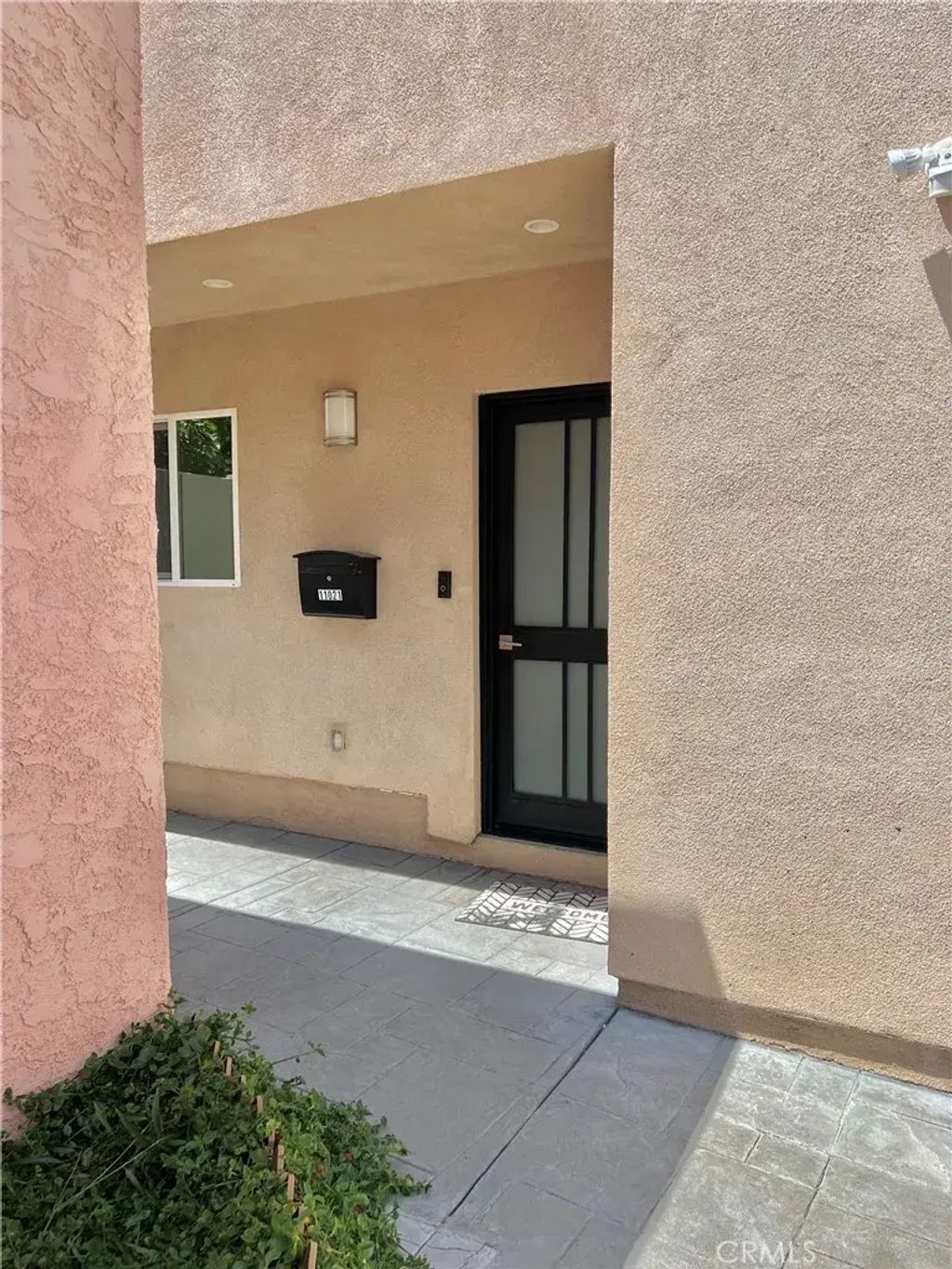 11021 Whitegate, Sunland