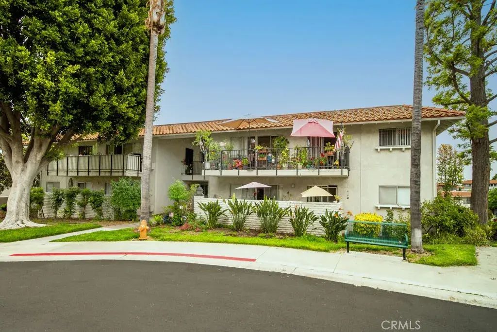2266 Via Puerta N, Laguna Woods
