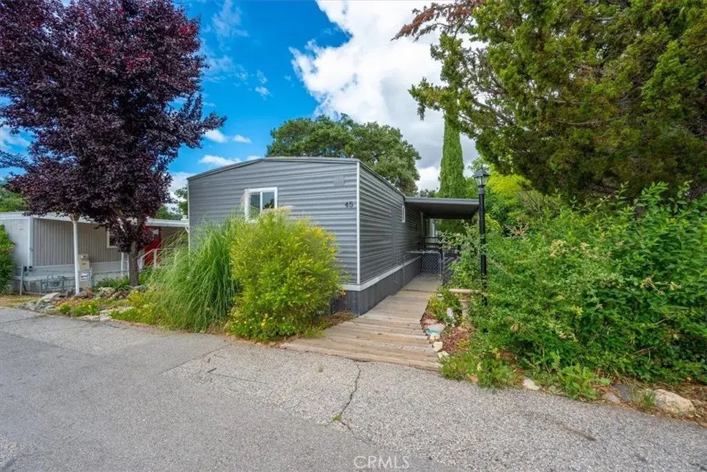 5715 Santa Cruz, Atascadero