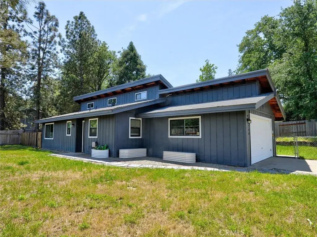 45744 N Oakview, Oakhurst
