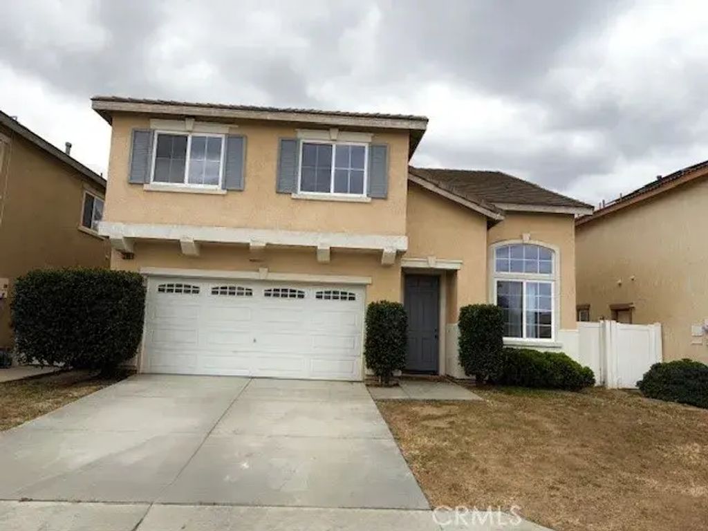 209 Avenida San Miguel, Perris
