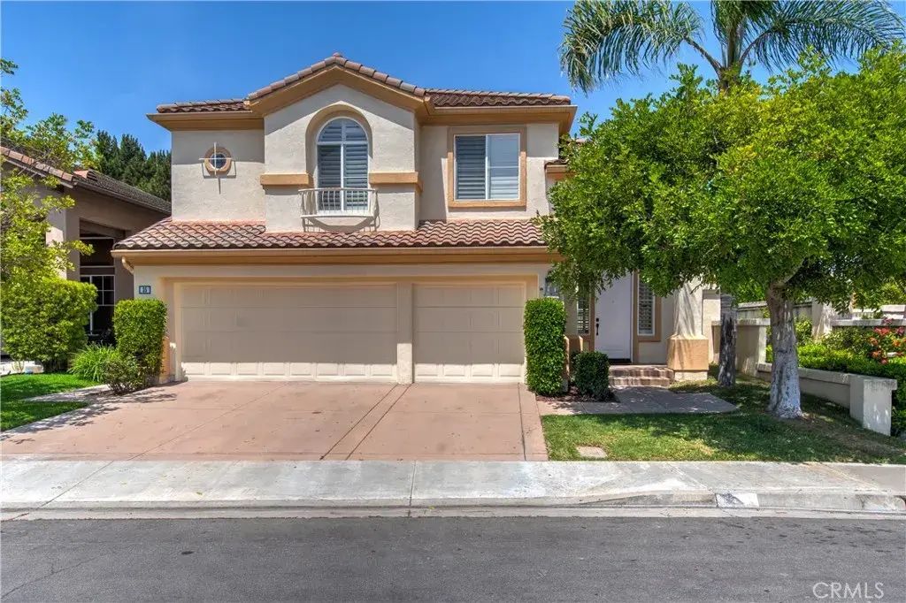 35 Festivo, Irvine