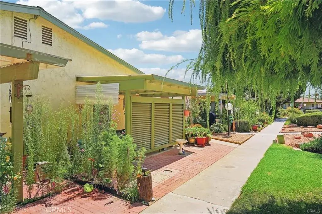 199 Summit View Drive B, Calimesa