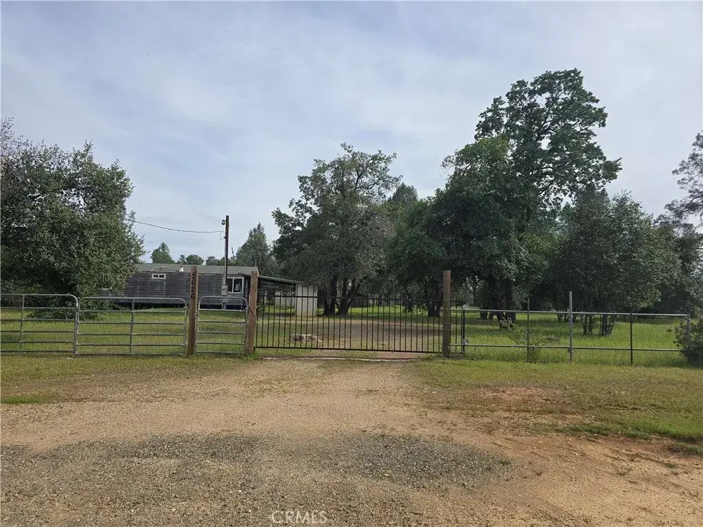 5626 Dover, Anderson