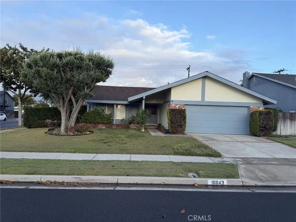 16643 Silktree St, Fountain Valley