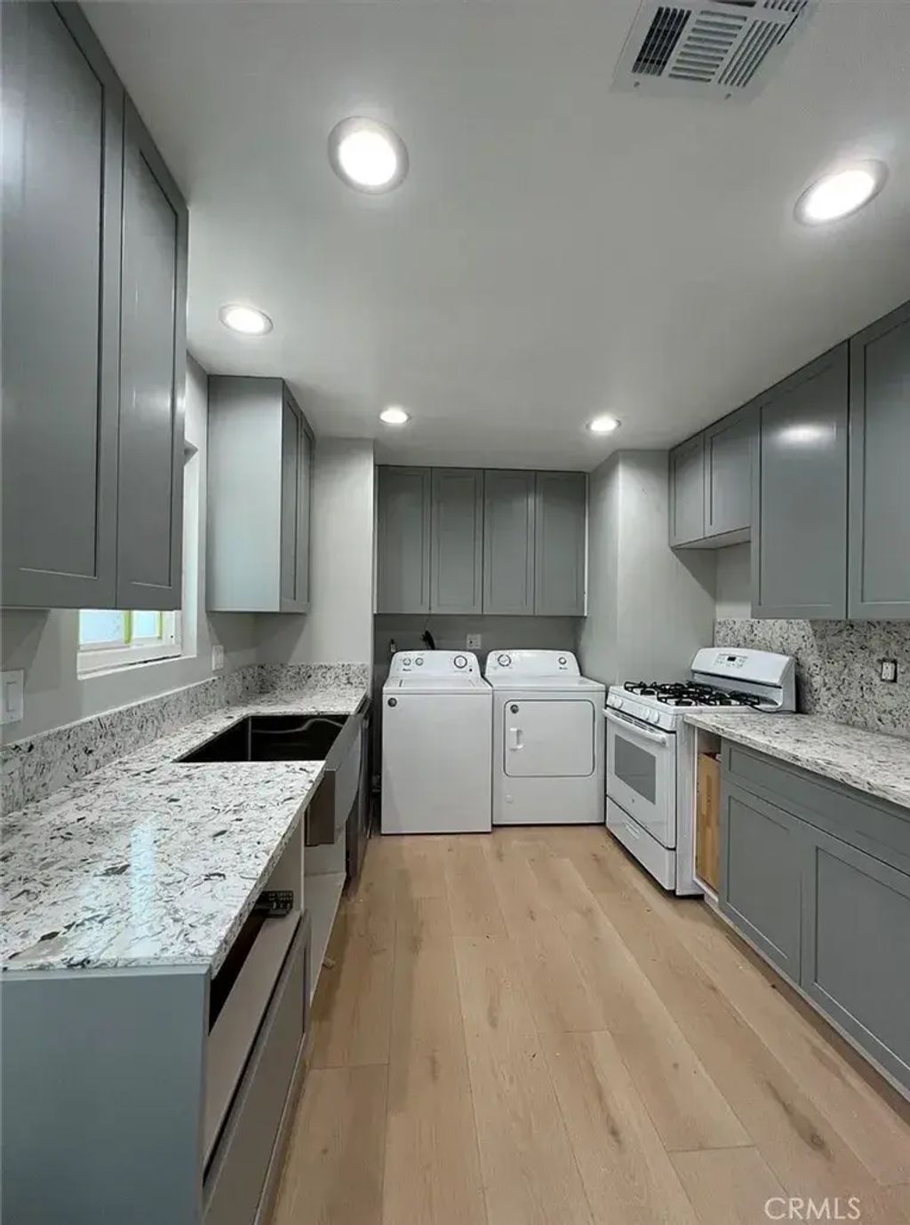 24241 Madison, Torrance