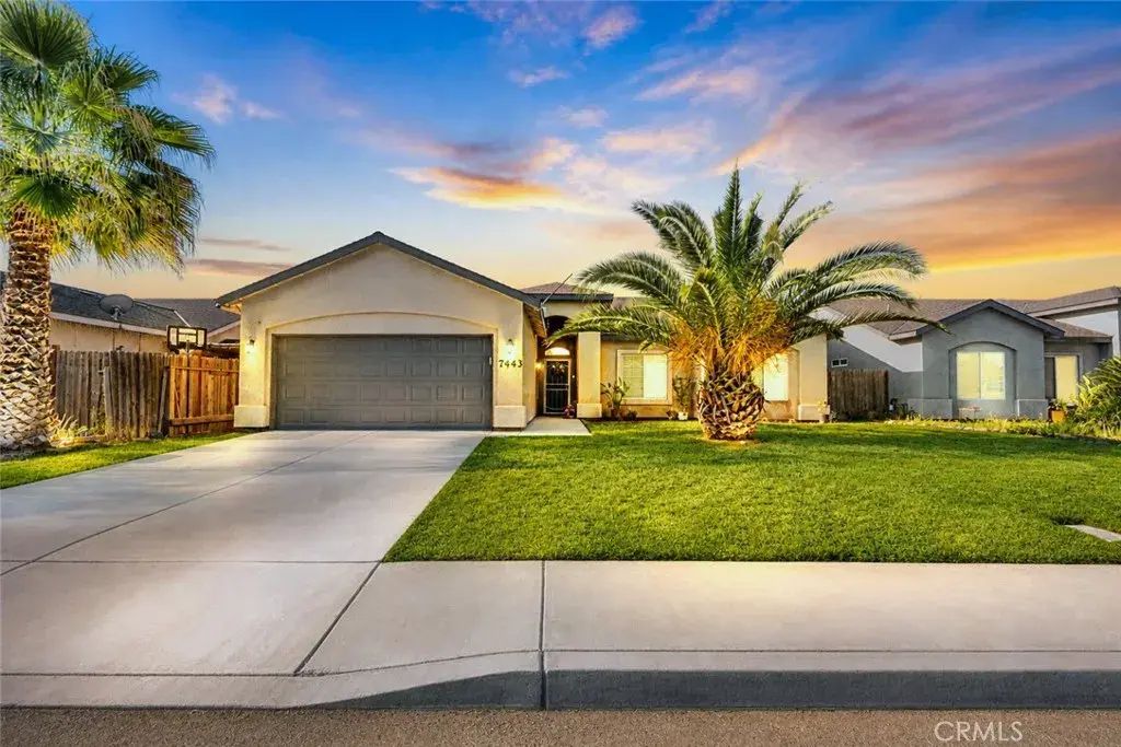 7443 Ensminger, Visalia