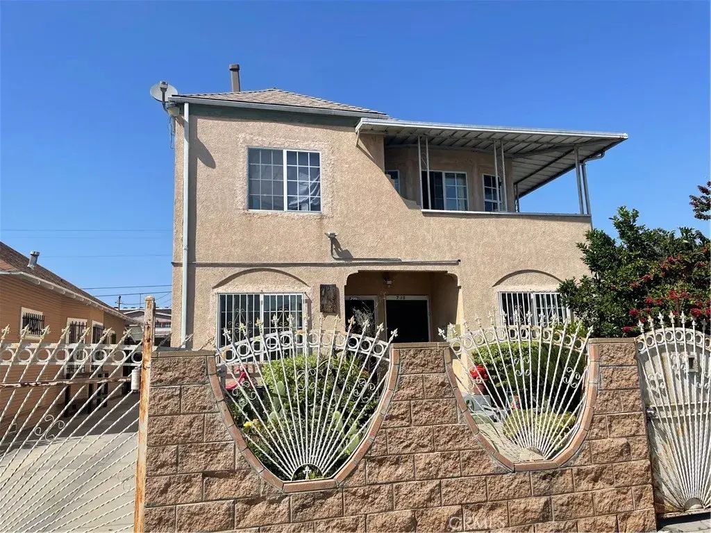 705 W 41st Drive, Los Angeles