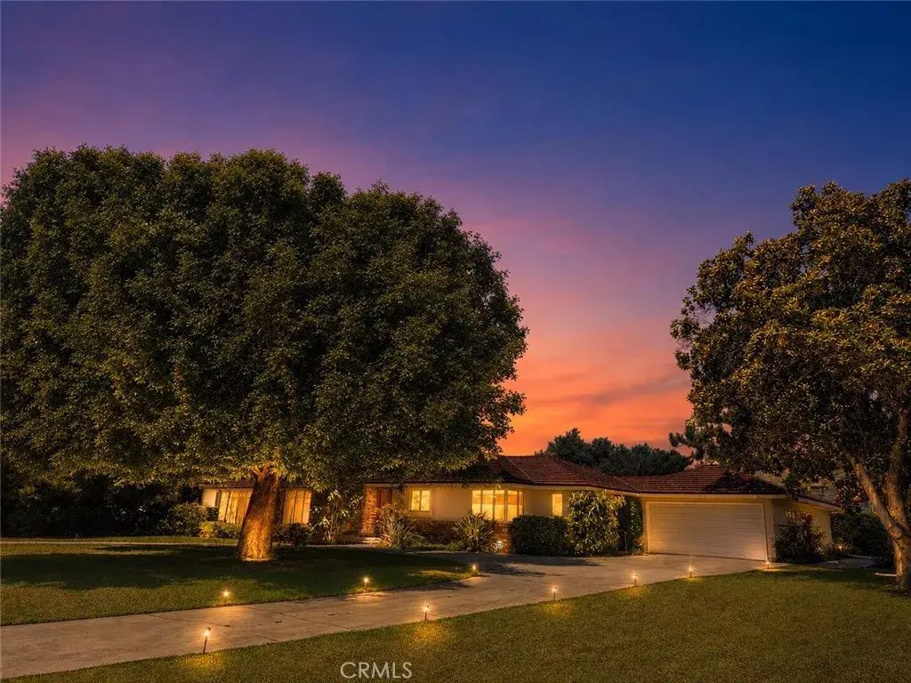 205 W Longden, Arcadia