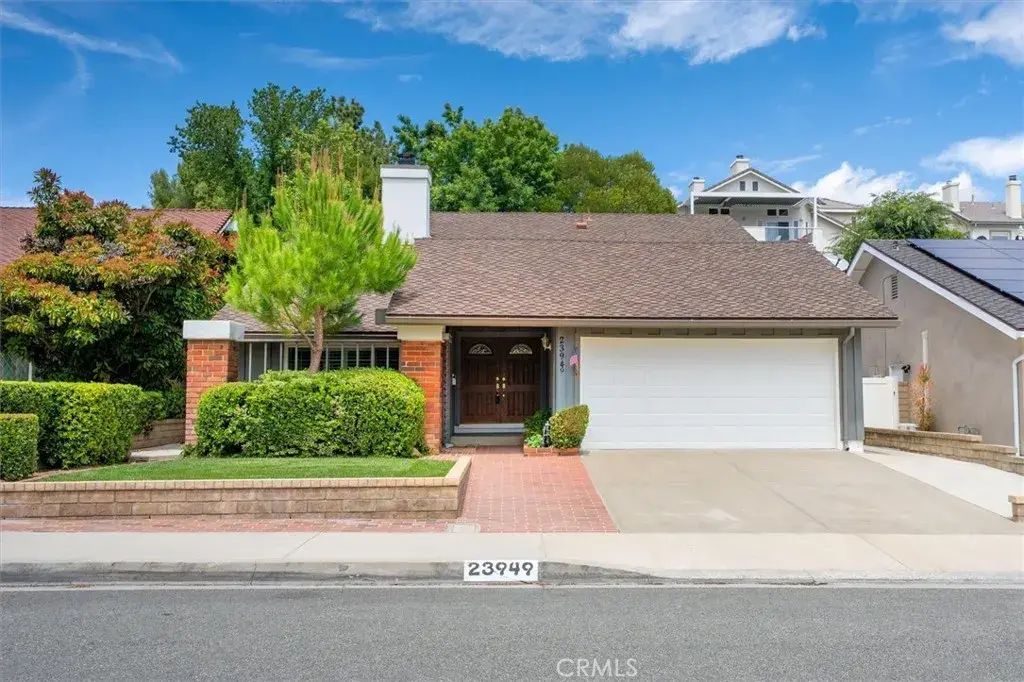 23949 Rotunda Road, Valencia