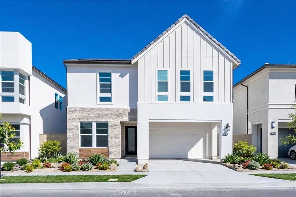 180 Longden, Lake Forest