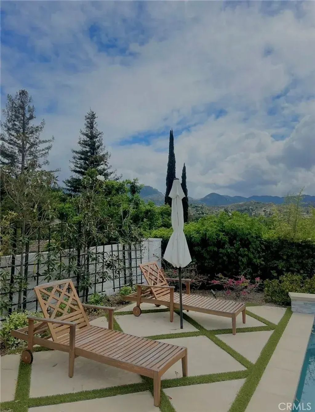 869 Rim Crest, Westlake Village