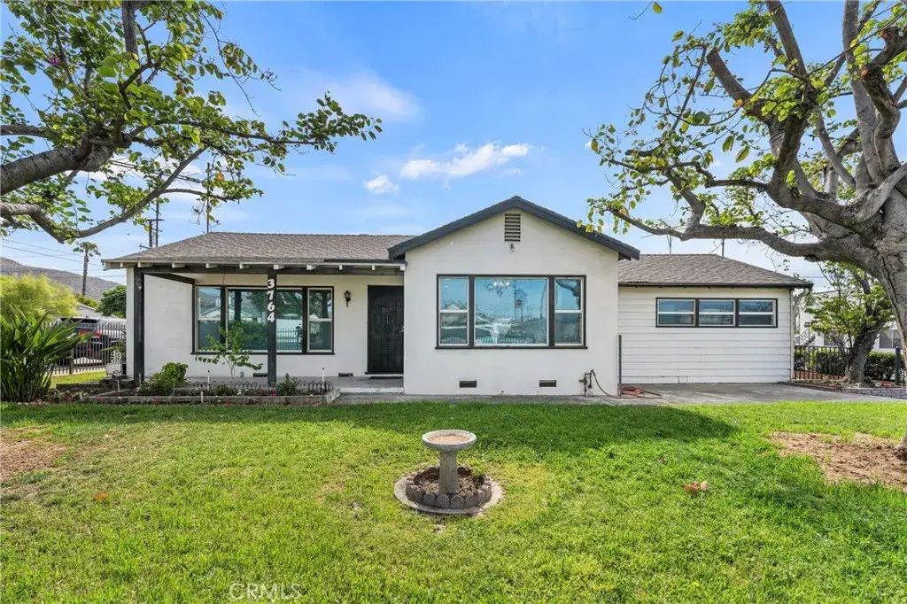 3764 Pacific, Jurupa Valley