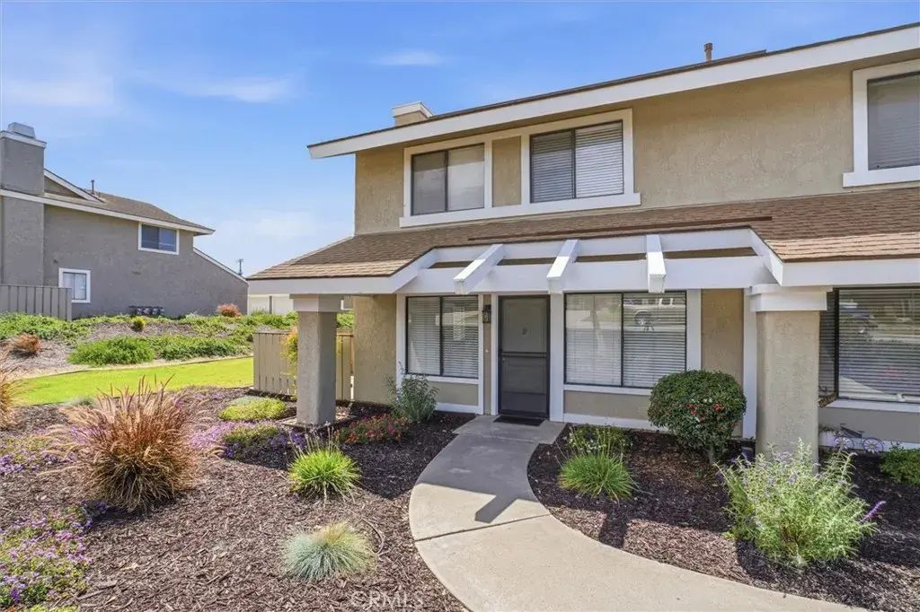 1192 Sumner D, Santa Maria