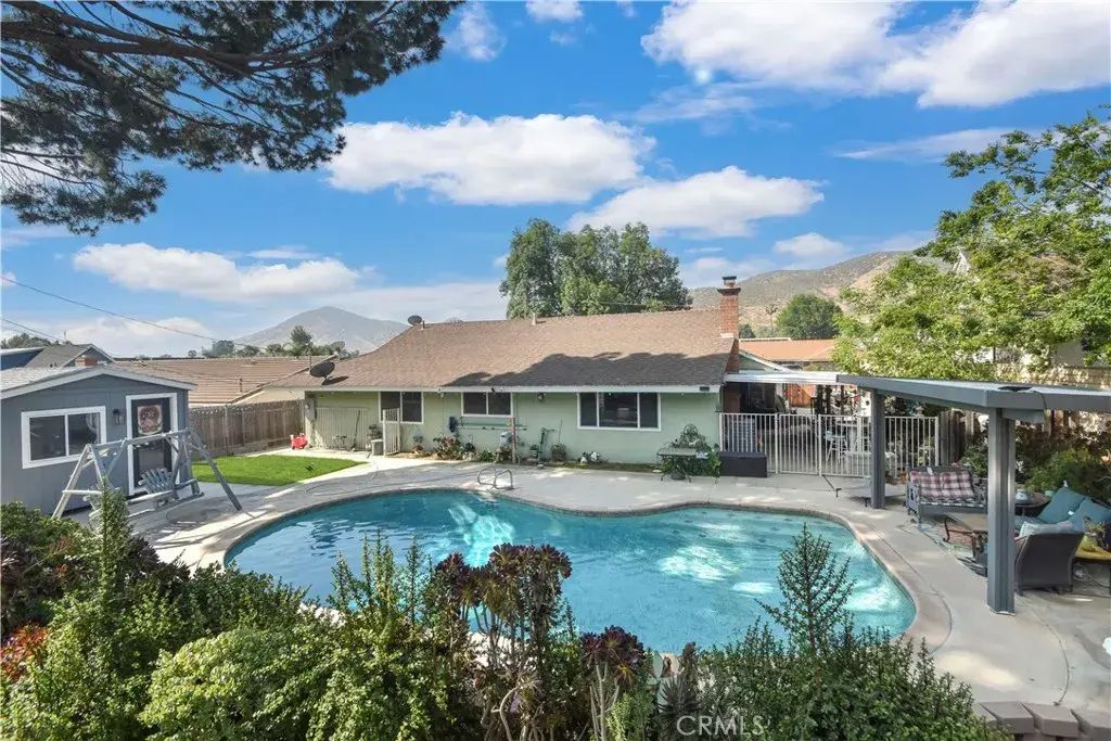 5493 Peacock, Riverside