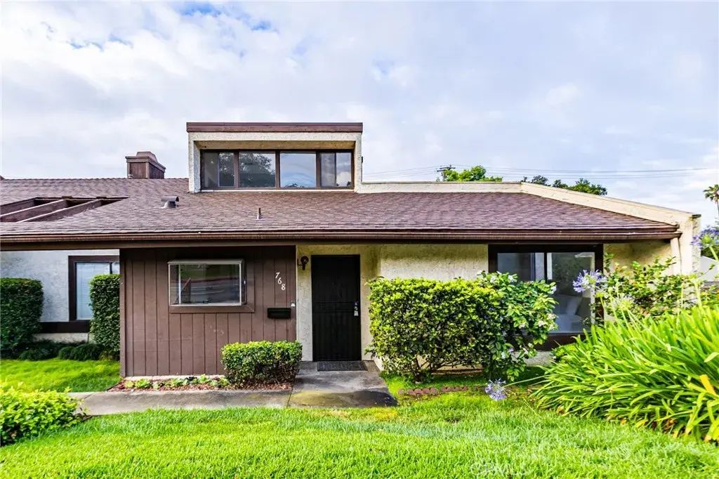 768 W Foothill, Monrovia