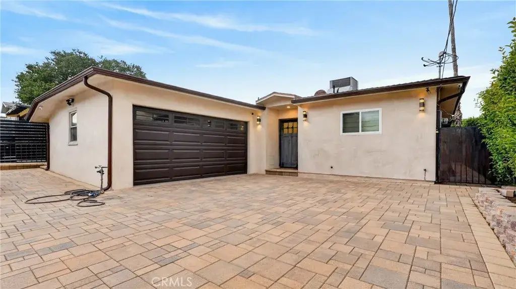 10855 Oro Vista, Sunland