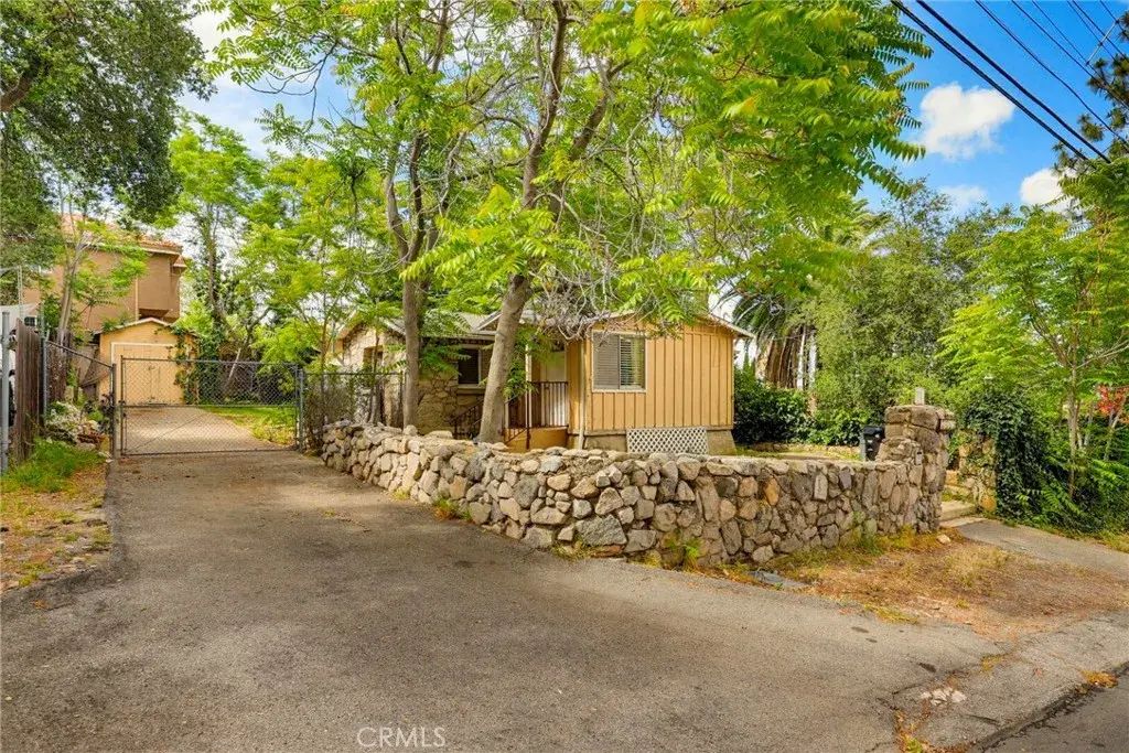 7264 Hillrose Street, Tujunga