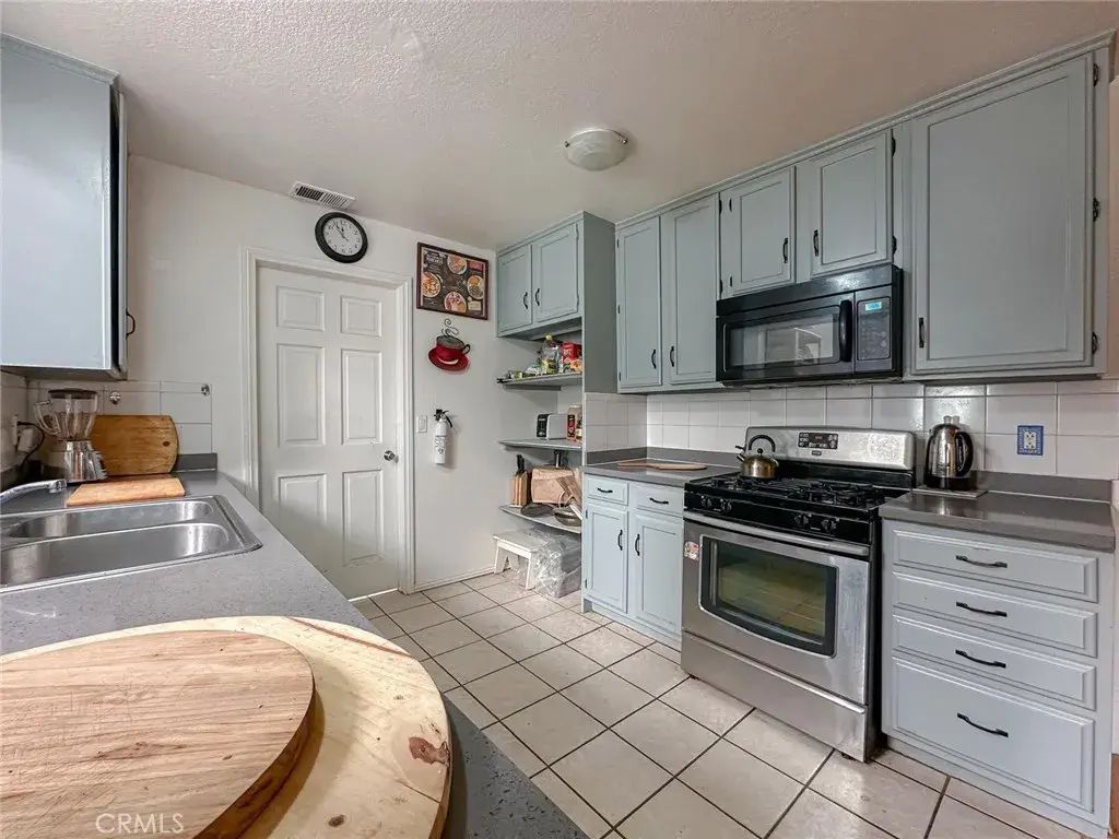 10330 E Avenue R14, Littlerock