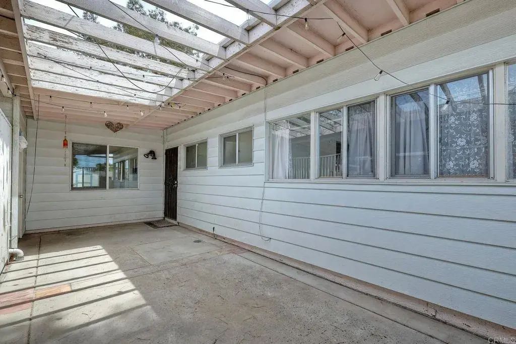 1085 Las Bancas Court, Chula Vista