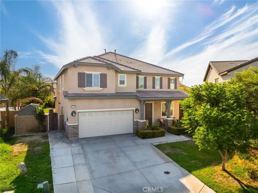 5719 Skimmer, Jurupa Valley