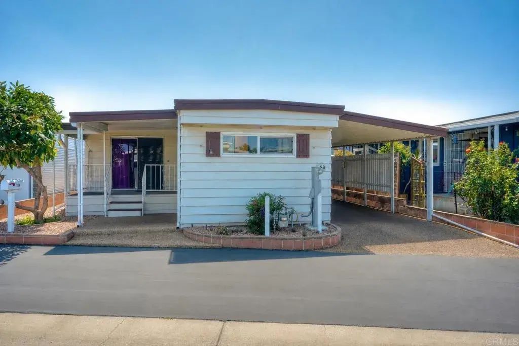188 Flicker, Oceanside