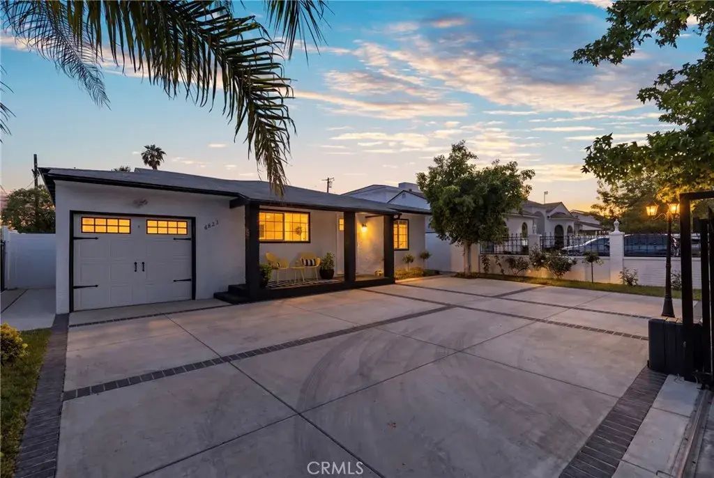 6823 Matilija, Van Nuys