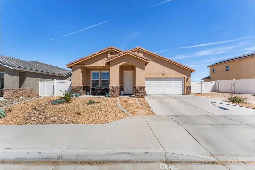5645 W Avenue J15, Lancaster