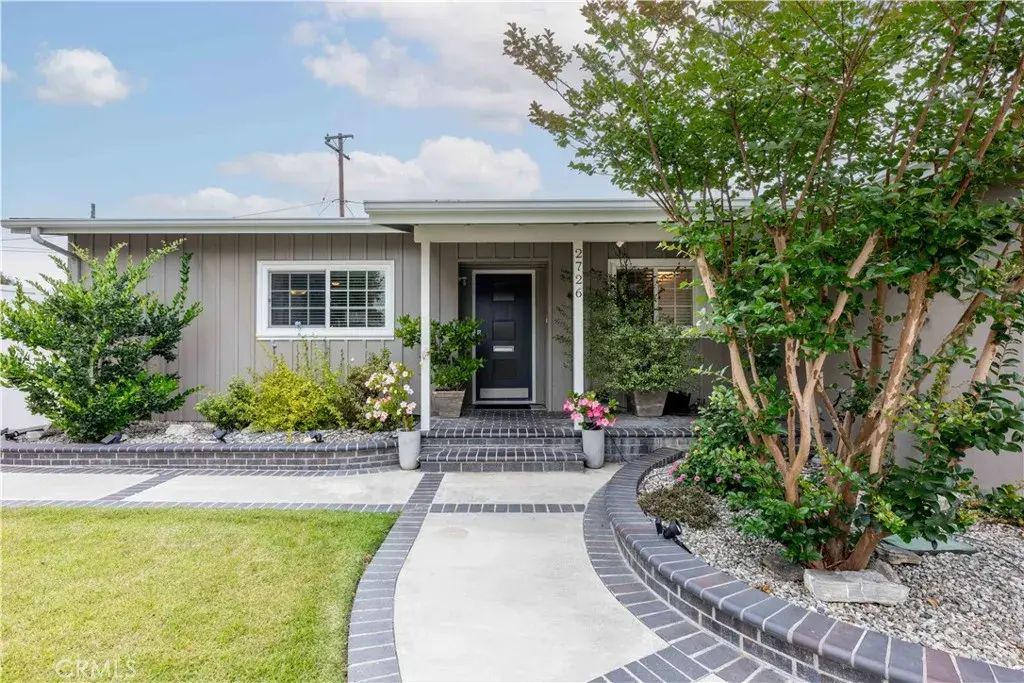 2726 Chatwin, Long Beach