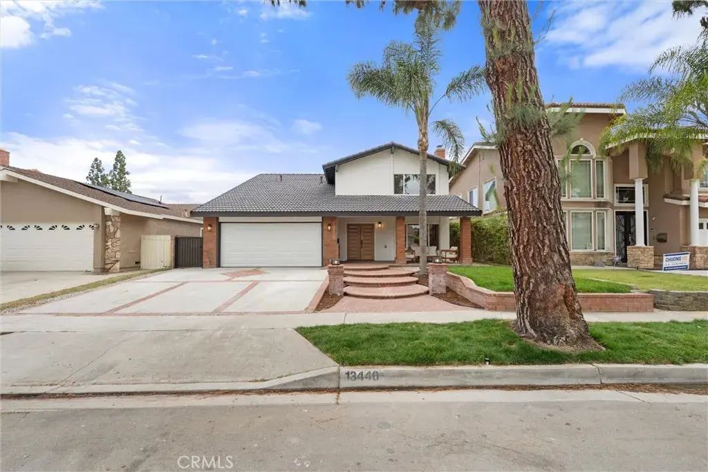 13440 Beach, Cerritos